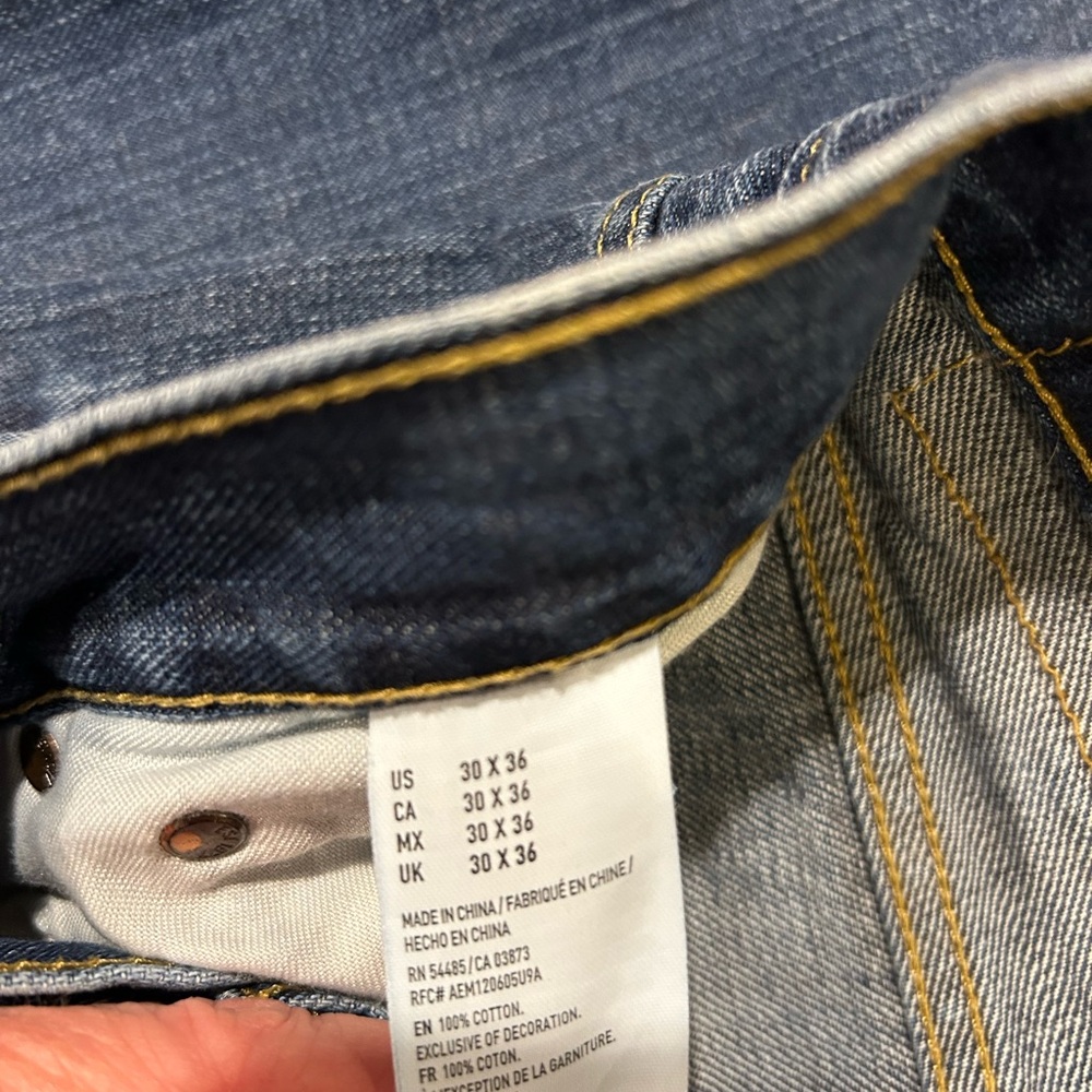 American Eagle Outfitters Men’s Faded Blue Slim Straight Jeans - Picture 5 of 5